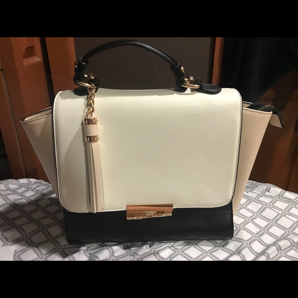 Beautiful Pink & Black Purse